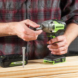 Klucz udarowy 1/2'' 24V GD24IW400 body 3802907 GREENWORKS